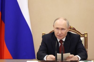 Путин поручил включить &laquo;Русский как государственный&raquo; в вузовские программы