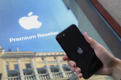 СМИ: Киберпреступники начали взламывать iPhone с&nbsp;помощью шпионского ПО