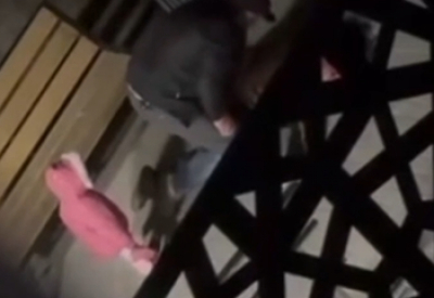 Мужчина избил женщину прямо на глазах ребенка в Таразе