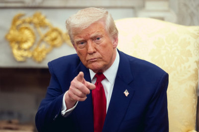 &laquo;Рискованный шаг&raquo;: Трамп спрогнозировал конфликт Китая и Тайваня