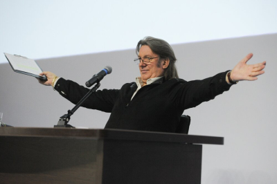 Лоза назвал худшие подарки на 23 февраля для мужчин