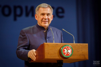 Минниханов поручил организовать круглосуточную работу дорожных и коммунальных служб