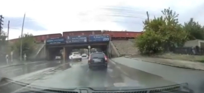 За повторный выезд на встречную полосу в течение года накажут водителя в Семее