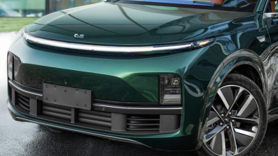 Электромобиль LI-9 за 30 млн тенге чуть не угнали у казахстанца на эвакуаторе