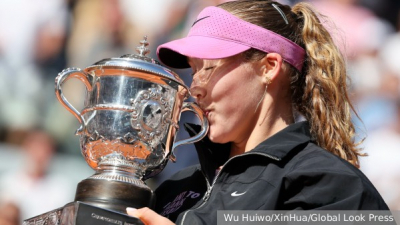 Мирра Андреева возглавила чемпионскую гонку WTA после триумфа на &laquo;Ролан Гаррос&raquo;