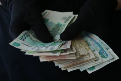 В Челнах первокурсник после &laquo;звонка из ФСБ&raquo; передал курьеру 1,3 миллиона рублей