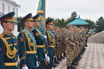 Профессия военных не только для мужчин: курсантки Национальной гвардии выбрали путь военного врача