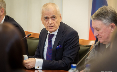 Академик Онищенко предупредил о схожести лихорадки денге с малярией