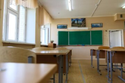 Семиклассница попала в реанимацию после прохода через турникет в школе 10/02/2026 &ndash; Новости