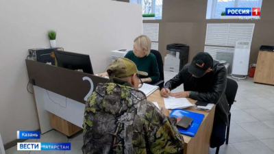 Лица без гражданства, заключившие контракт с МО, смогут получить выплаты