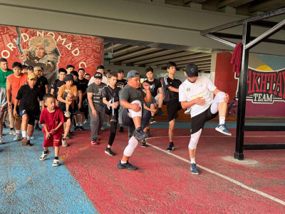 Бесплатные тренировки по самообороне проводят в парках Астаны