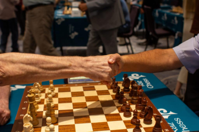 Тимур Турлов открыл шахматный турнир в Астане