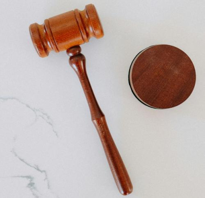 Правозащитник: спешная женитьба участника СВО может оказаться фиктивным браком для выплат &laquo;новоиспеченной супруге&raquo;